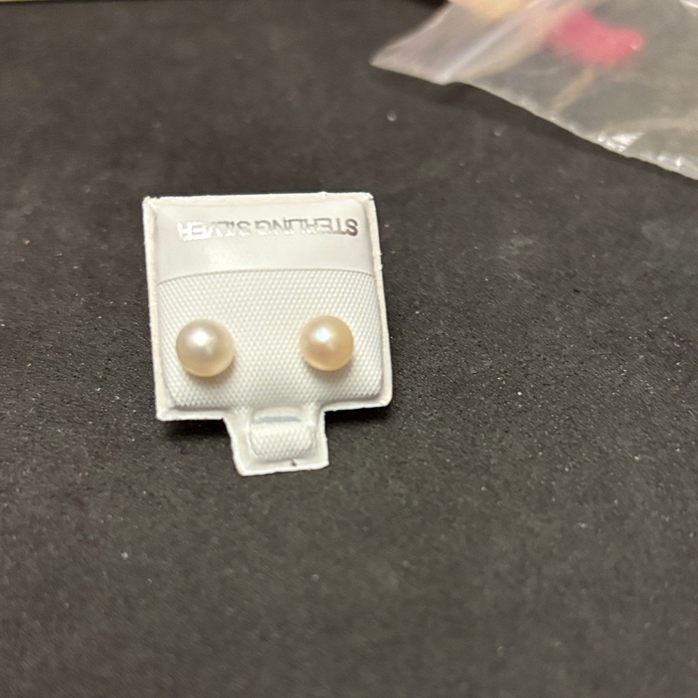 Sterling Silver Freshwater Pearls Pearl Stud Earrings